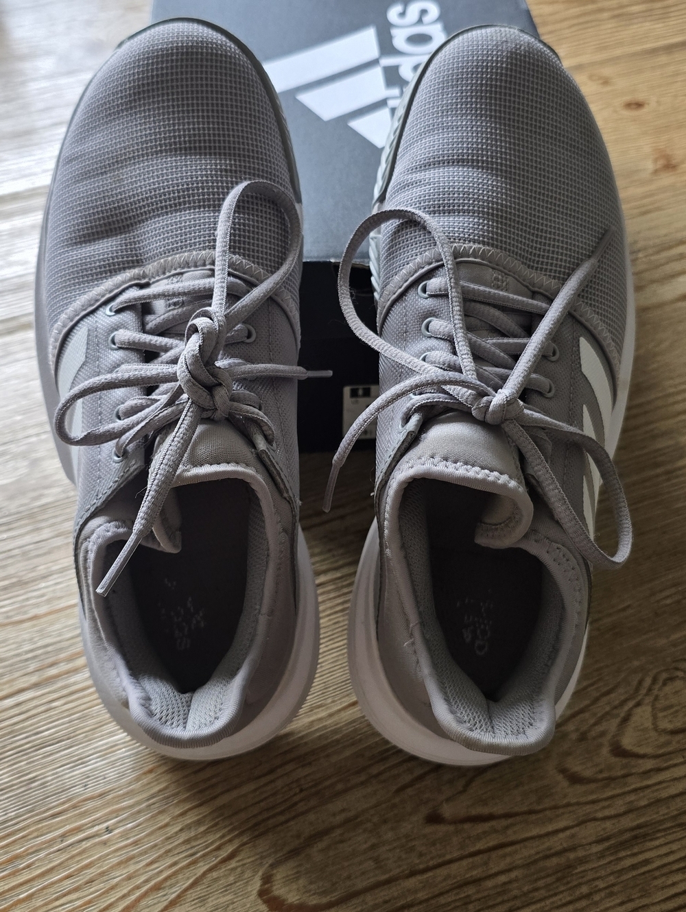 Game Court Tennis Shoes - Picture 3 of 7